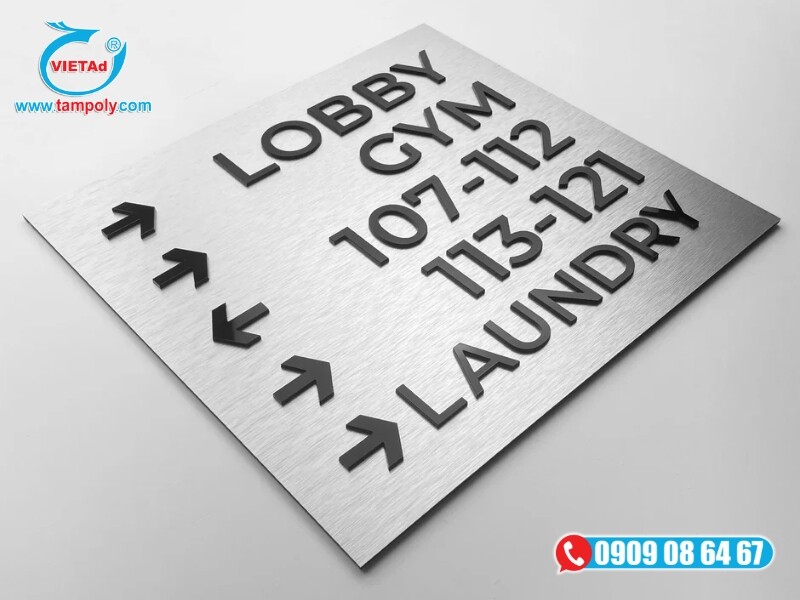 Bảng chỉ dẫn bằng nhôm tấm gắn chữ nổi mica thẩm mỹ