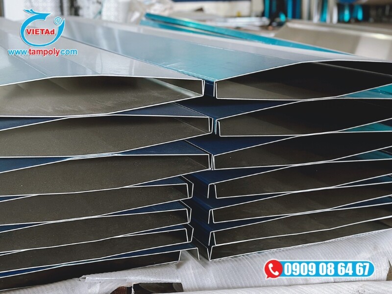 Nhôm tấm 2.5mm làm máng xối cho nhà ở, nhà xưởng