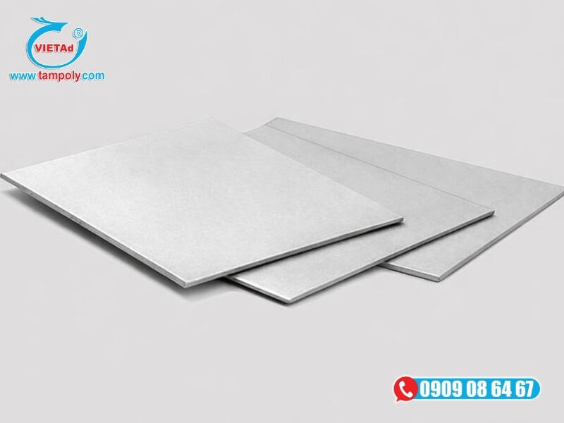Nhôm tấm dày 2mm nặng khoảng 5.4 kg/m², chịu nhiệt tốt