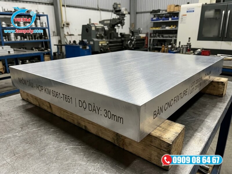 Giá tấm nhôm 30mm biến động dựa theo số lượng, loại tấm nhôm và yêu cầu gia công