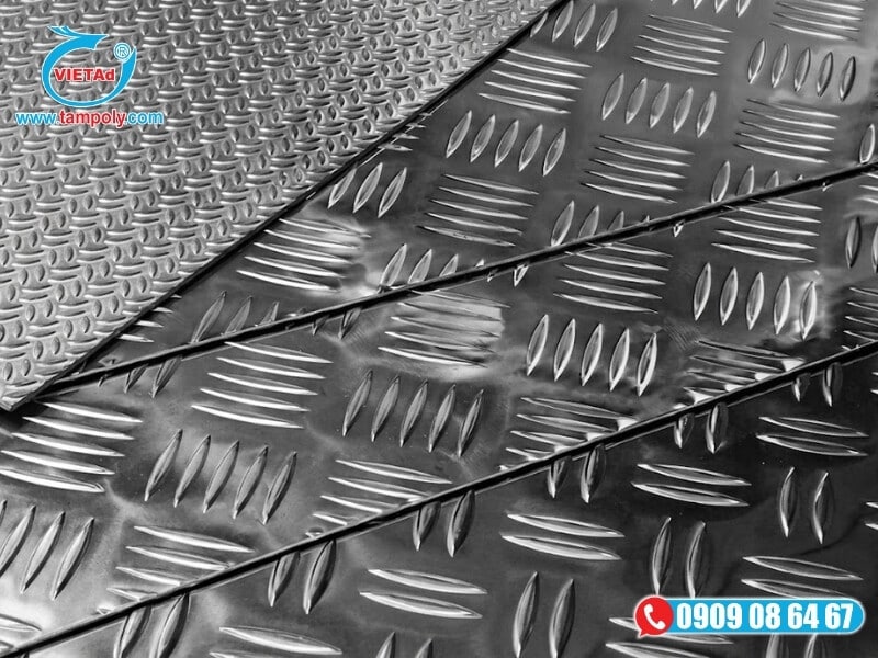 Từ vân thoi đến gân năm thanh, mỗi loại hoa văn của nhôm tấm chống trượt đều có những ưu điểm riêng biệt 