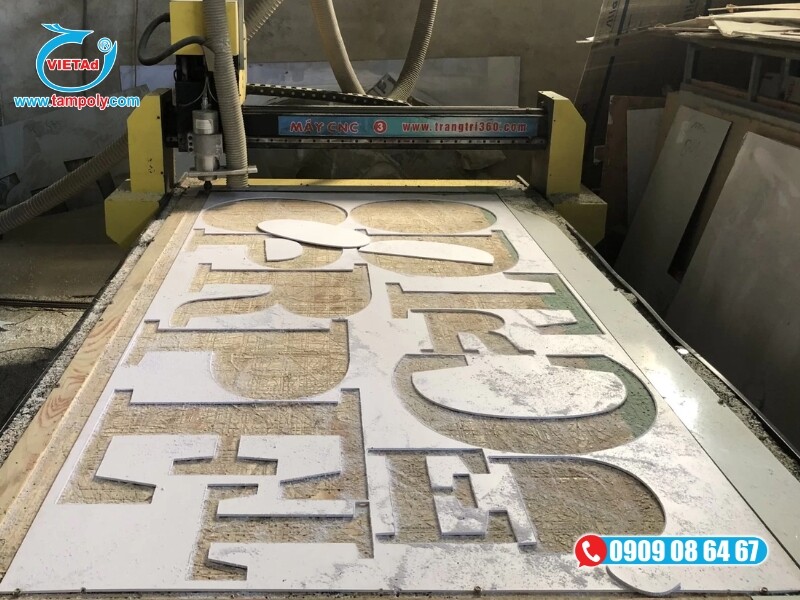Quy trình thi công tấm formex bằng máy CNC cho sản phẩm chính xác, sắc nét