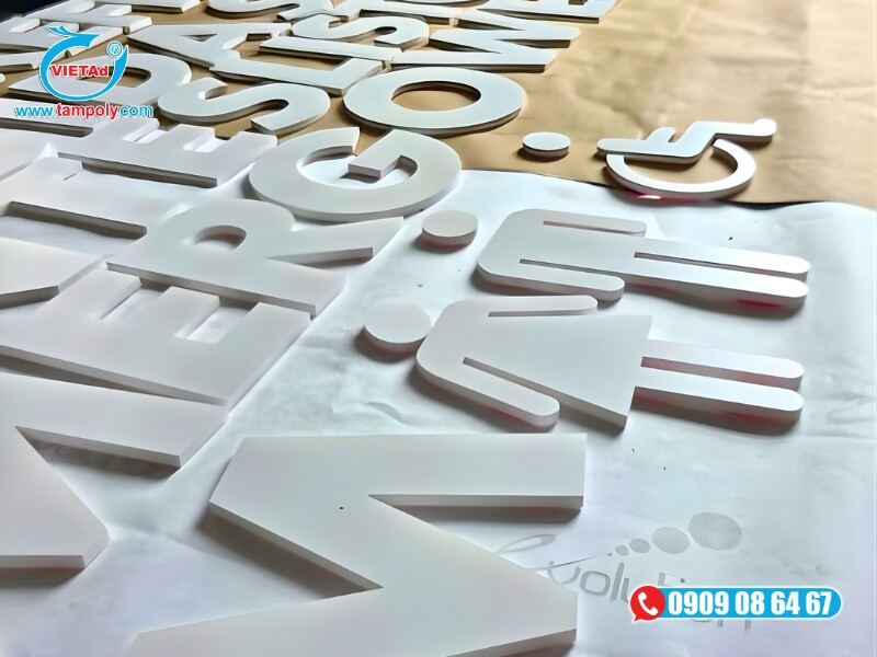 Tấm formex làm vật liệu thi công chữ nổi, logo nổi