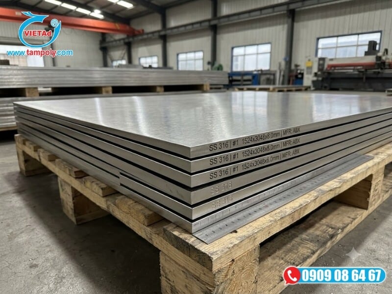 3 phương pháp chính phân biệt tấm Inox 316 thật và giả như test dung dịch axit, phân tích thành phần và kiểm tra giấy chứng nhận xuất xưởng CO/CQ