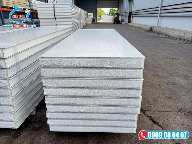 Quy trình cung ứng vật tư từ nhà máy panel đến thẳng Vật Liệu Tấm QCV