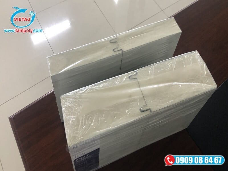 Tấm panel lõi bông khoáng Rockwool có khả năng chịu nhiệt cao và chống cháy lan hiệu quả