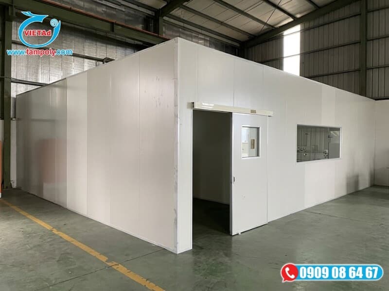 Tấm panel cách nhiệt được ứng dụng phổ biến trong kết cấu khung thép của các nhà xưởng hiện đại tại Đồng Nai