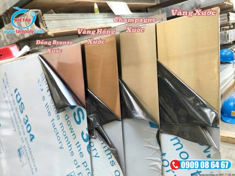 Vật Liệu Tấm QCV cung cấp đa dạng các kiện tấm inox vàng xước đủ quy cách, hỗ trợ cắt và gia công theo yêu cầu