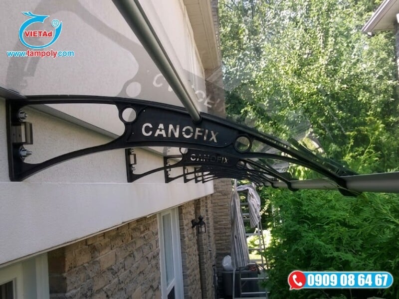 Vật Liệu Tấm QCV cung cấp mái che Canofix trọn bộ dụng cụ, cung cấp dịch vụ hỗ trợ thi công lắp đặt trọn gói