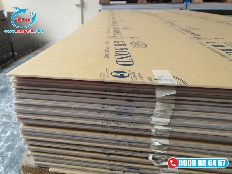 Kho vật tư Vật Liệu Tấm QCV sẵn số lượng lớn tấm mica GB Bond nhập khẩu Malaysia