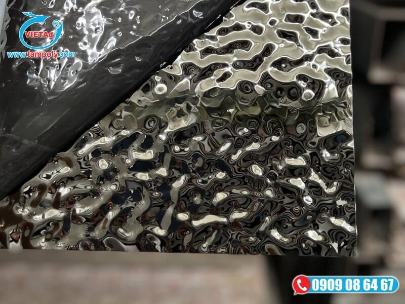 Bề mặt Inox đen dập sóng nước 3D đầy nghệ thuật