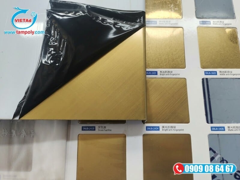 Kho lưu trữ và phân phối tấm inox xước Hairline số lượng lớn tại tổng kho Vật Liệu Tấm QCV